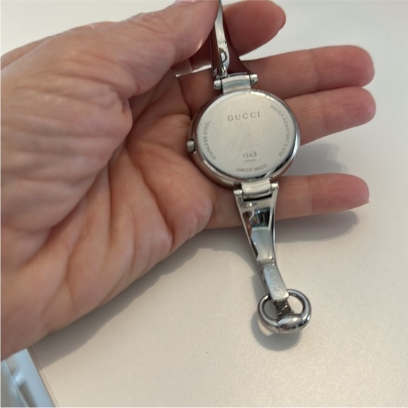 Gucci Watch - Picture 3 of 6